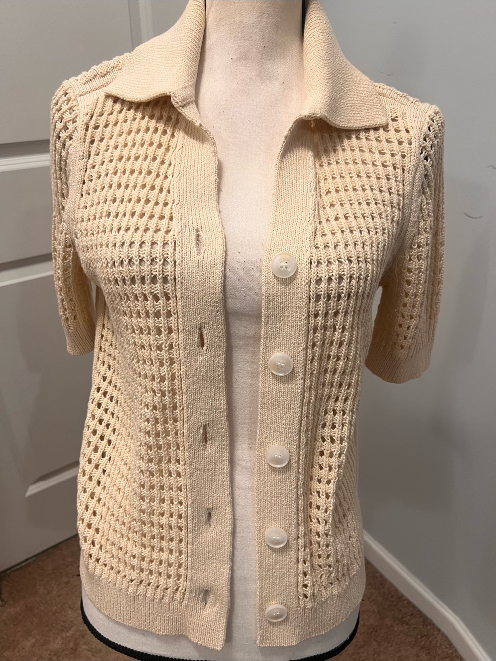 DESIGN365 Open Knit Button Front Short Sleeve Cardigan Sweater XS Cream Beige
